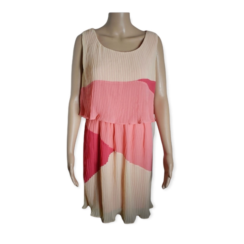 NEW! Sangria {PINK AND CREAM PLEATED DRESS}